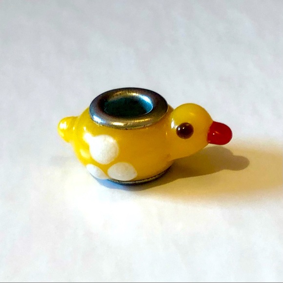 Unknown Jewelry - Yellow glass duck bead